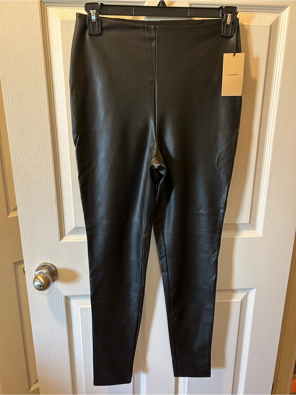 Halogen Medium Black Faux Leather Leggings Pants Some Stretch Nordstrom NWT